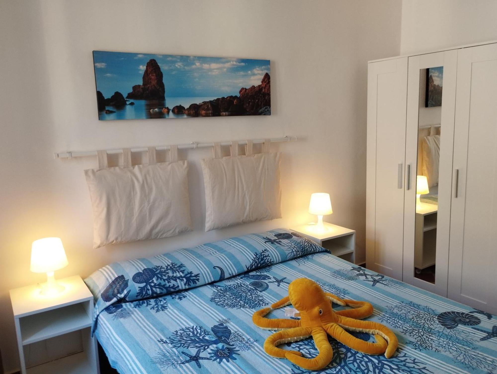 Andrea'S Guesthouse Catania Exterior photo